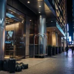 Hôtel W New York à Times Square, entrée moderne